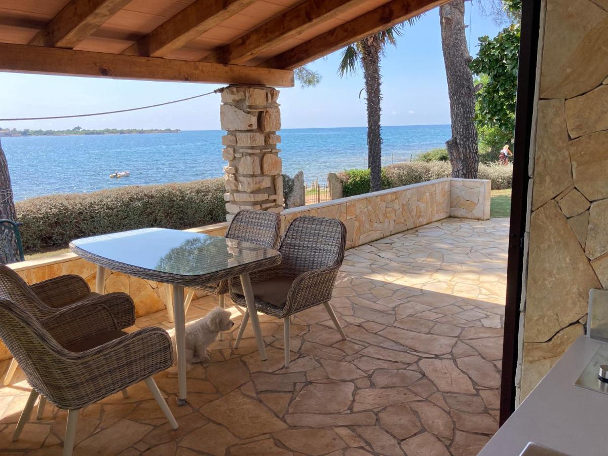Karigador Beach House Exterior photo